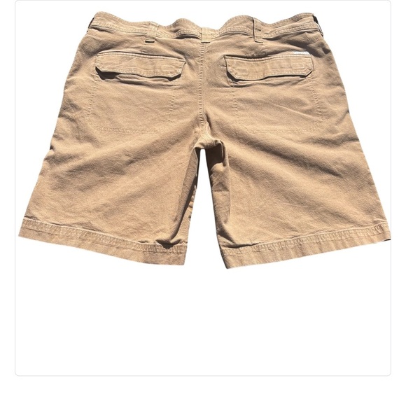Columbia Sportswear Company Men's Tan Shorts SZ 40 - Picture 2 of 7